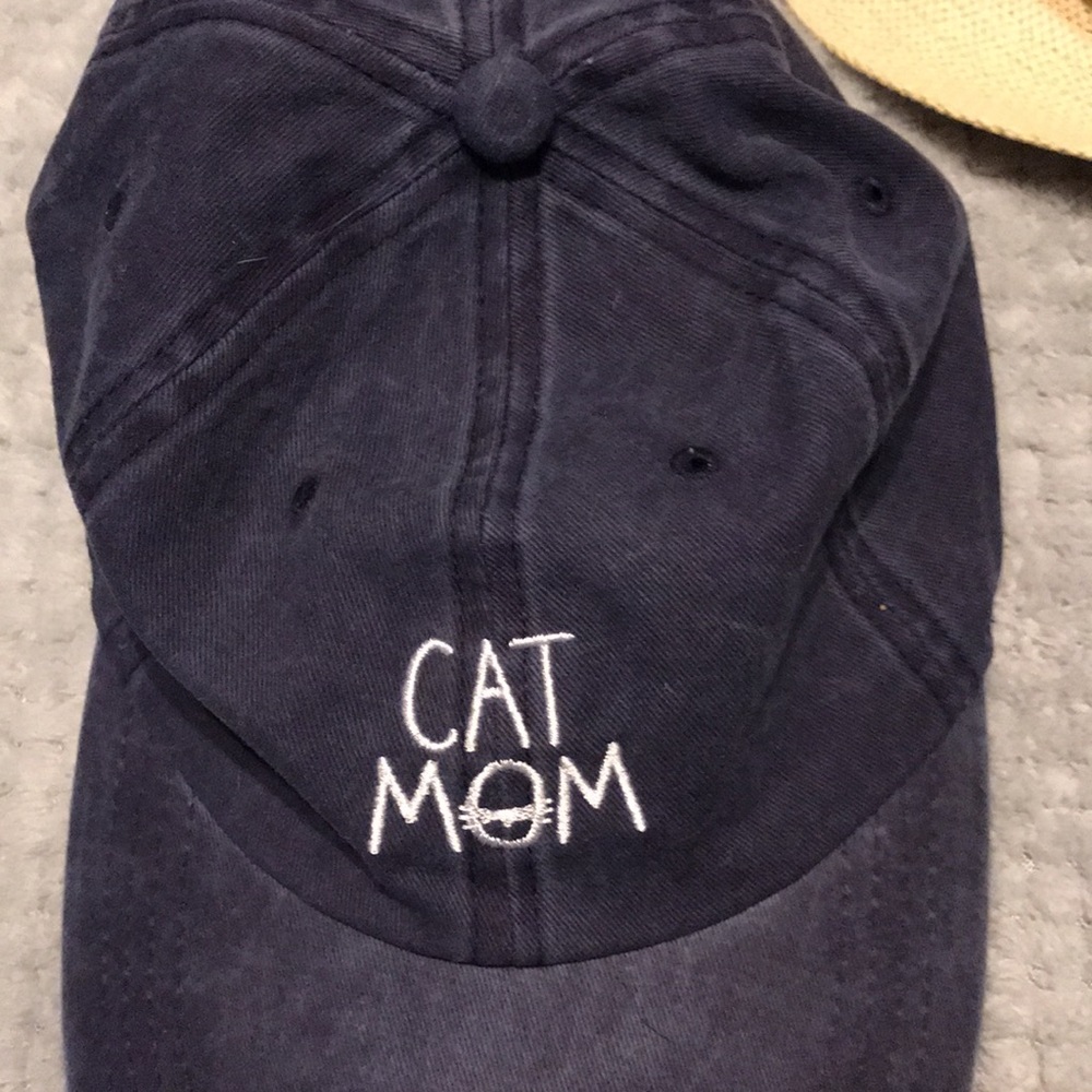 Hat - Picture 4 of 4